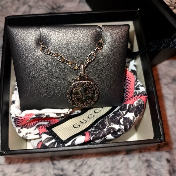 Gucci Necklace - Picture 1 of 3
